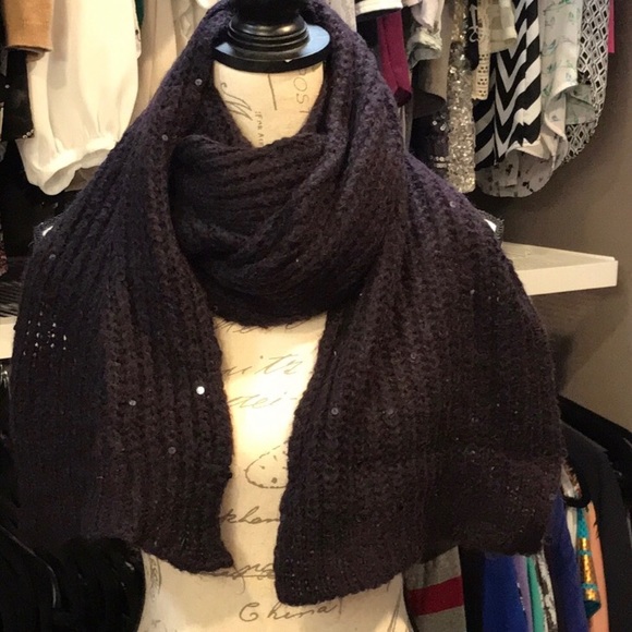 Dark Purple Sequined Fall Knit Scarf - Add Glamour to Your Autumn Wardrobe - Picture 1 of 3